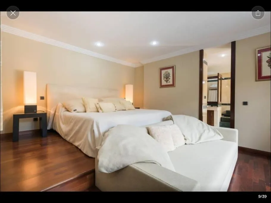 Luxury Villa On Mistral Beach, Puerto Banus. ماربيا