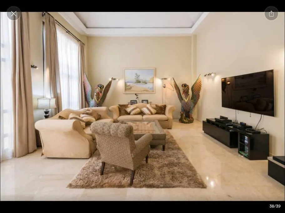 Luxury Villa On Mistral Beach, Puerto Banus. Marbella 0*,  Spanien