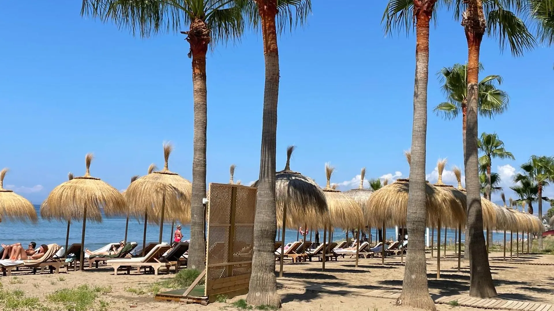 Luxury Villa On Mistral Beach, Puerto Banus. Marbella Spanien
